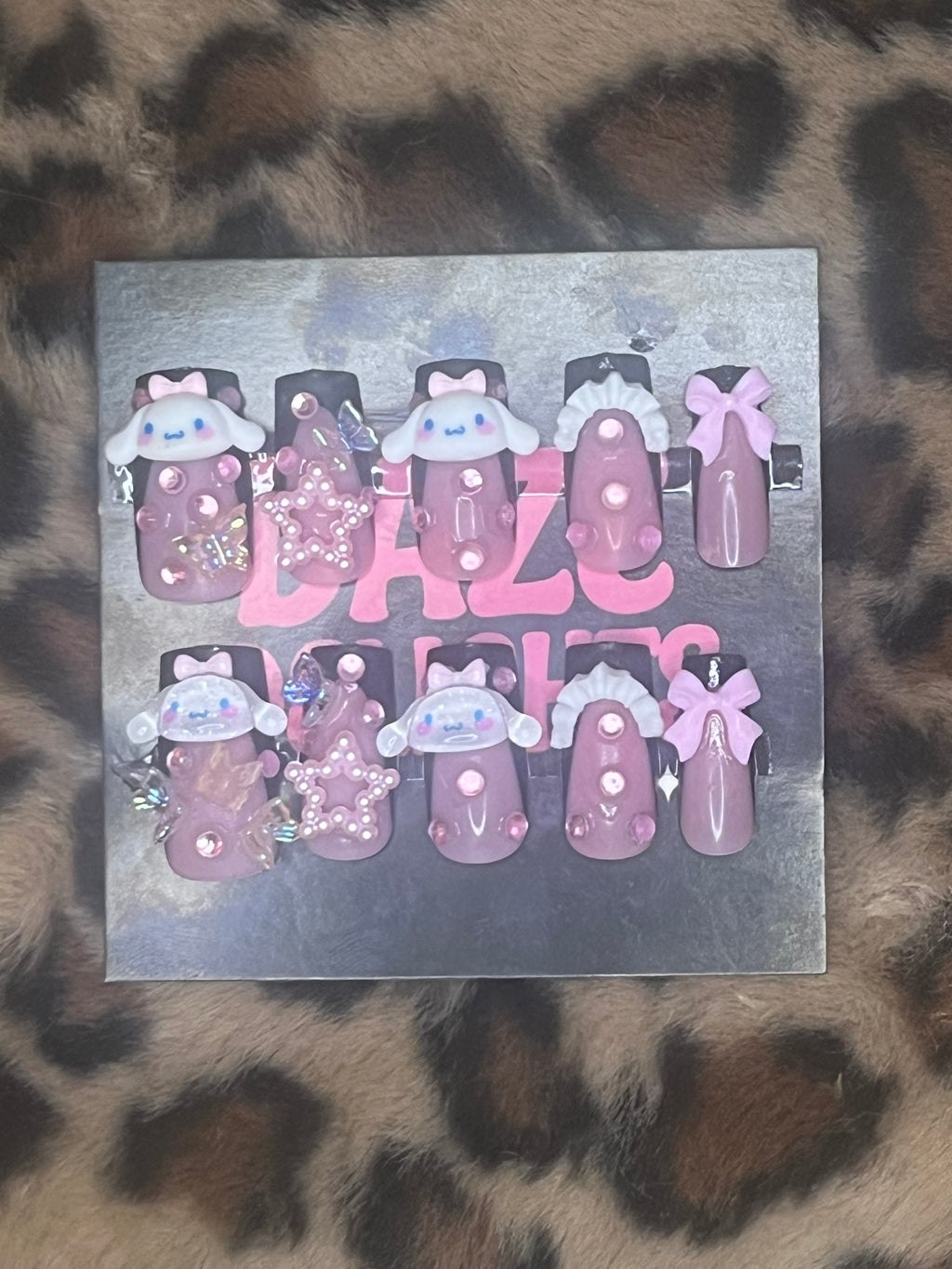 x-large pink and white cinnomonroll press on nails